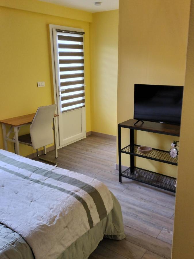 Valréas Chambre D'Hotes Chaleureuse En Drome Provencale 아파트 외부 사진